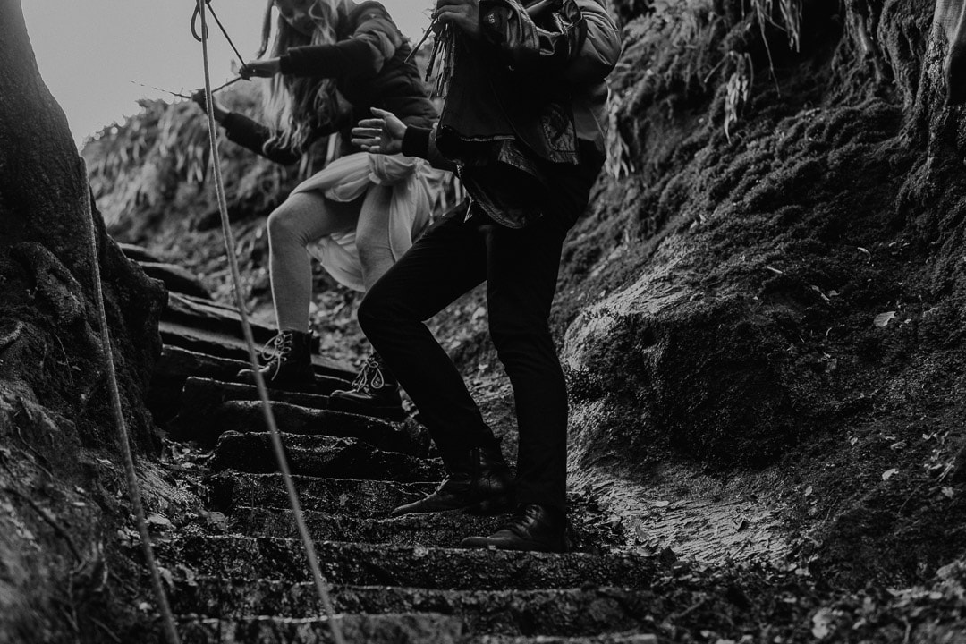 devil's pulpit elopement ceremony - rock climbing down gorge