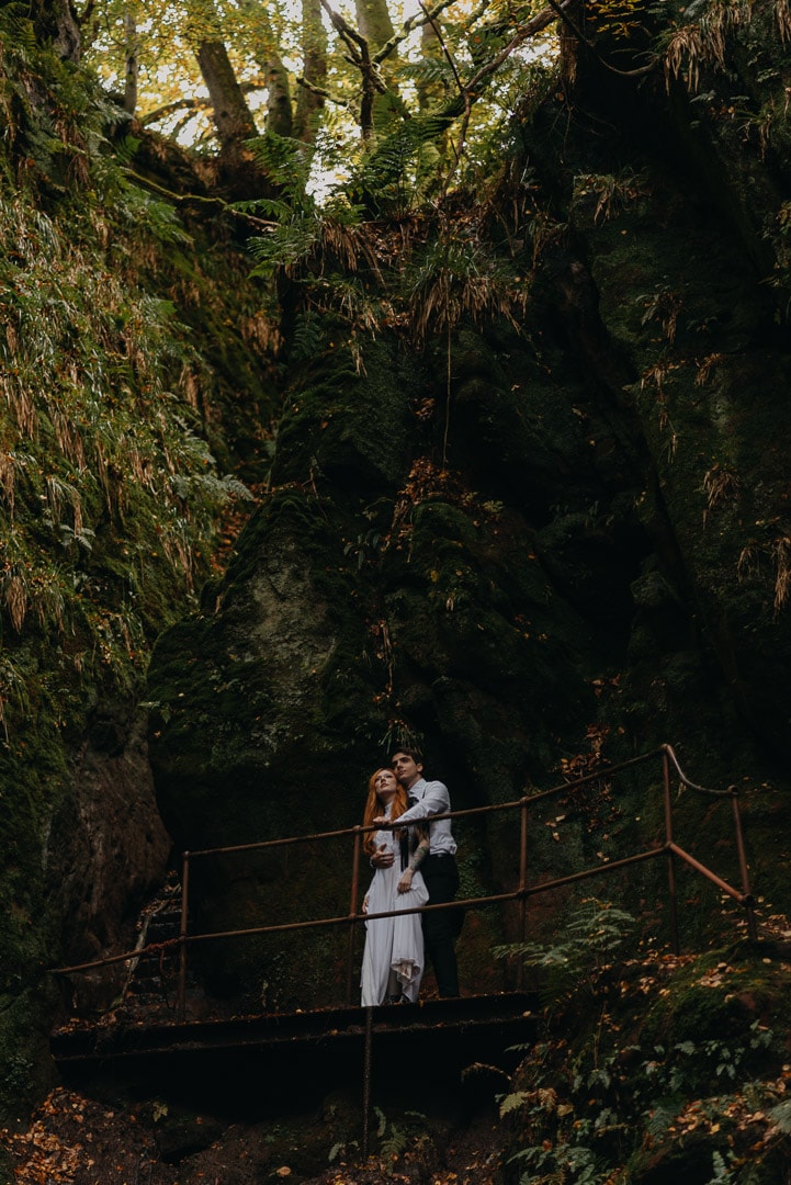 adventurous couple in Devil's Pulpit elopement in Scotland