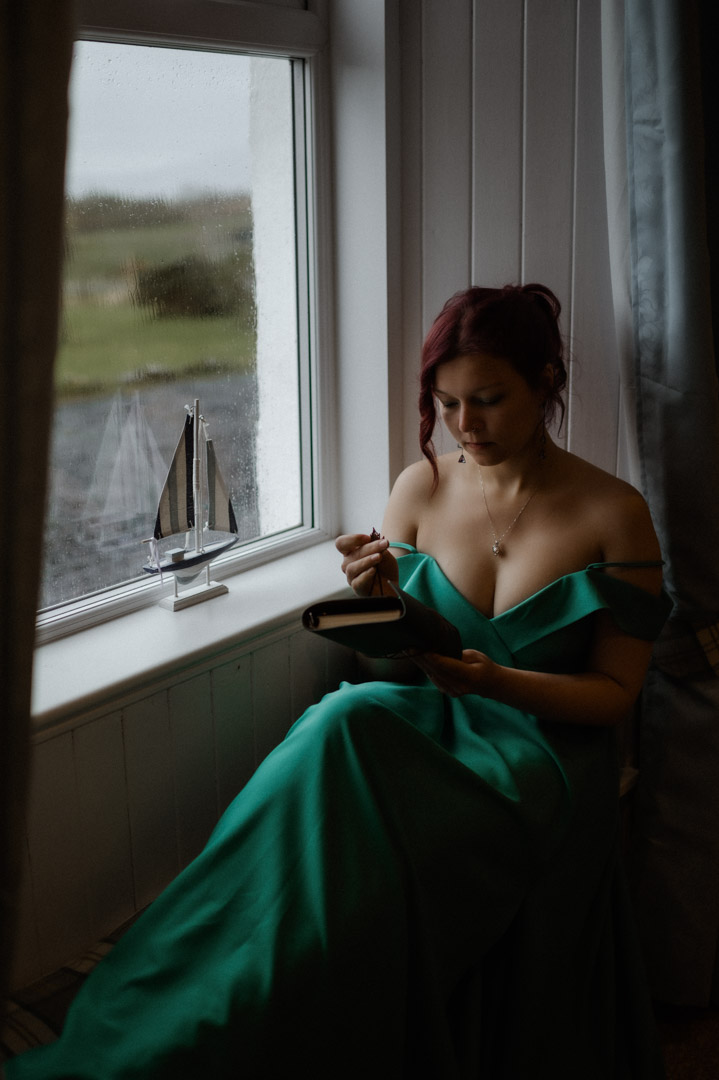 Isle of Mull bride reading vows