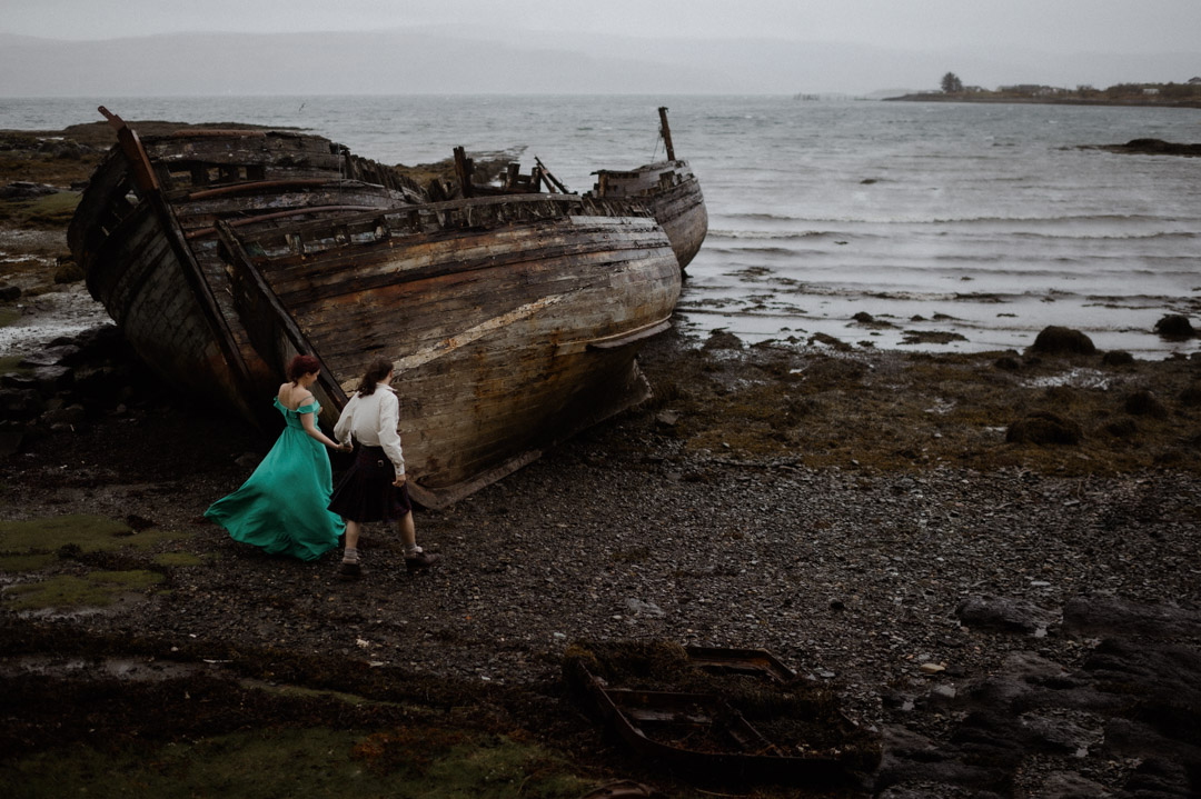 Isle of Mull elopement couple at shipwrecked boats