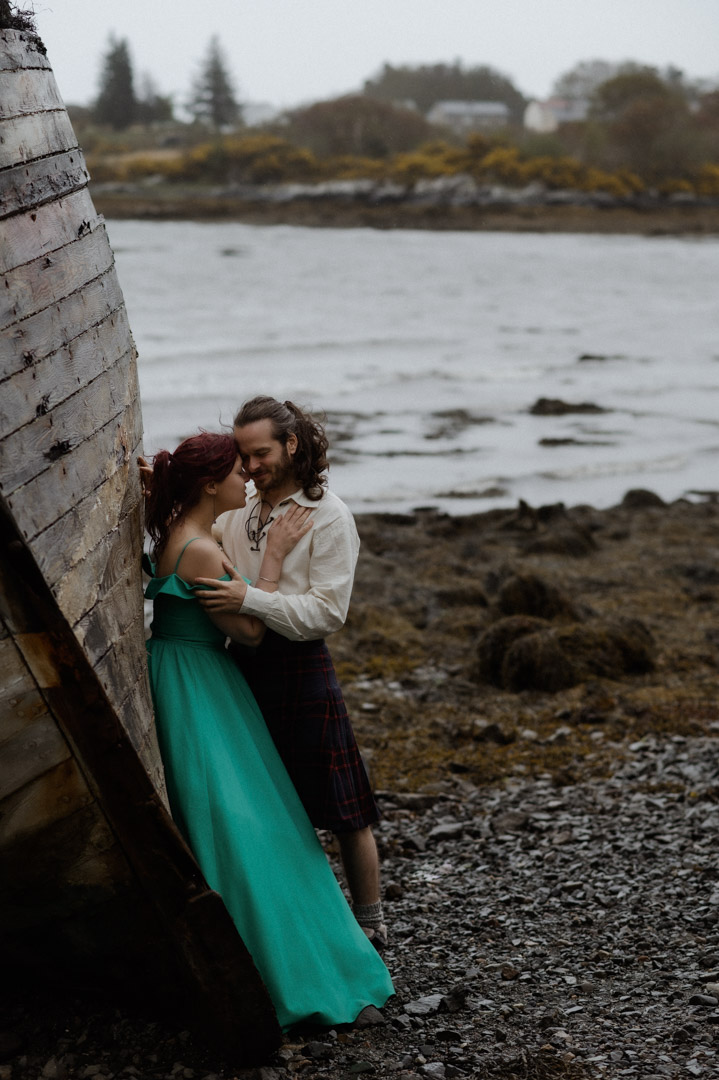Isle of Mull elopement couple at shipwrecked boats