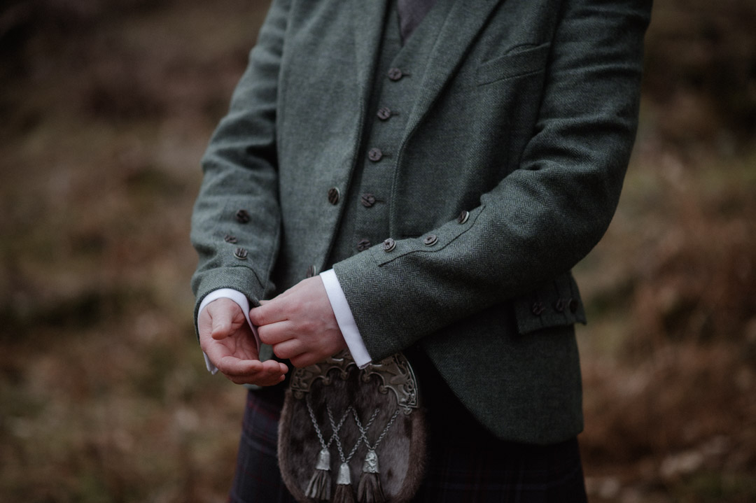Winter kilt outfit for Scotland elopement